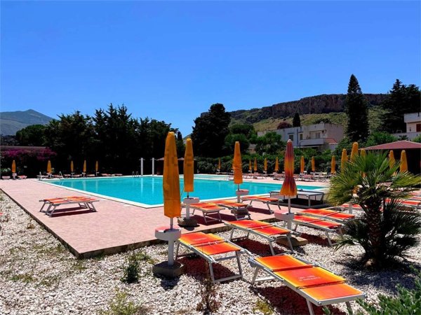 appartamento in vendita a Castellammare del Golfo in zona Scopello