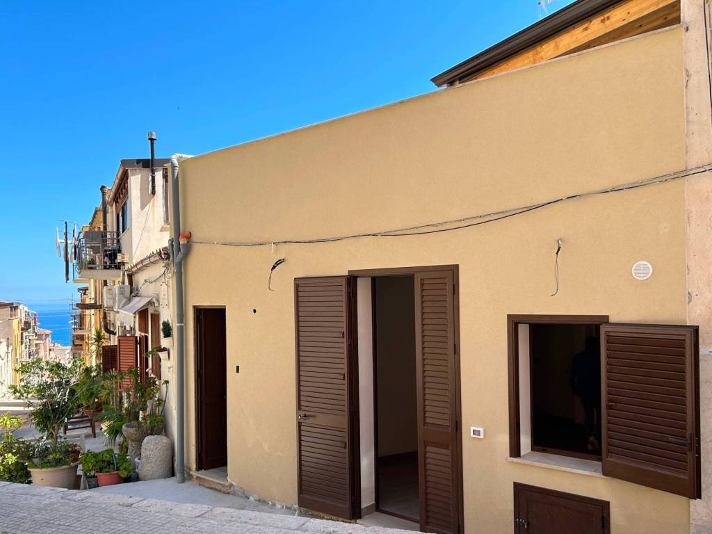 casa indipendente in vendita a Castellammare del Golfo