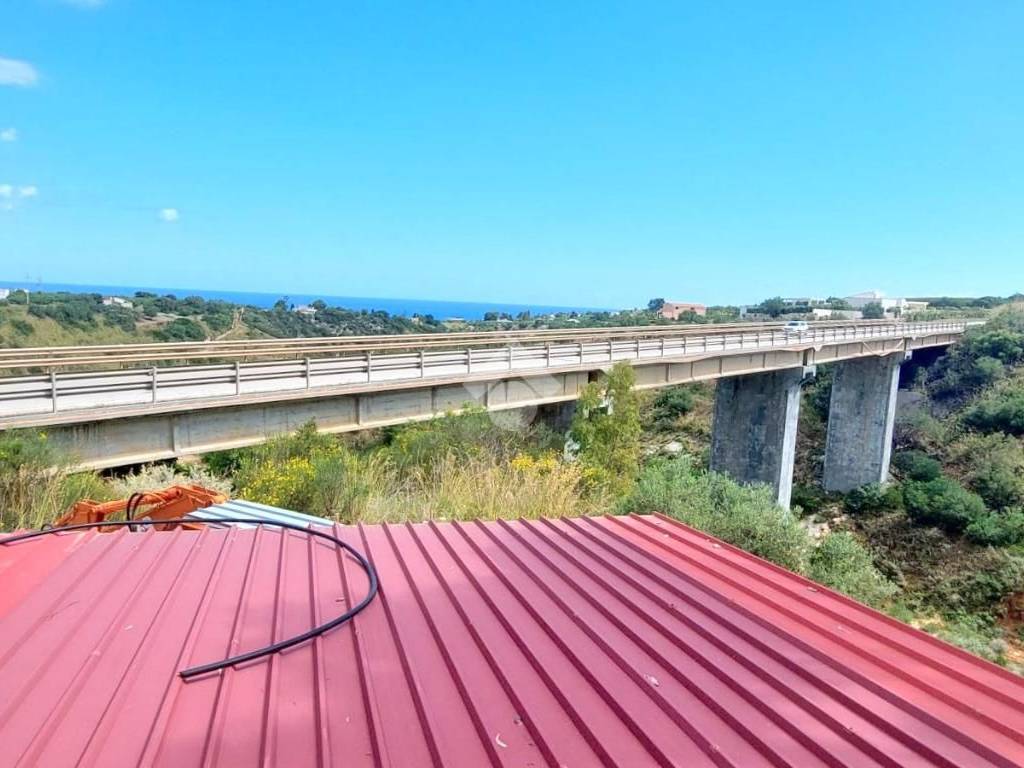 capannone in vendita a Castellammare del Golfo