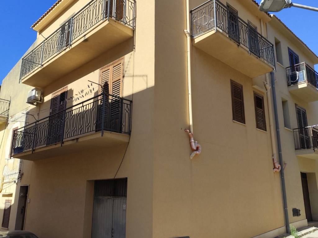 casa indipendente in vendita a Castellammare del Golfo