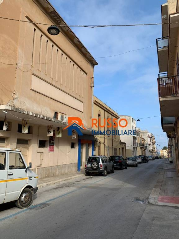 negozio in vendita a Castellammare del Golfo