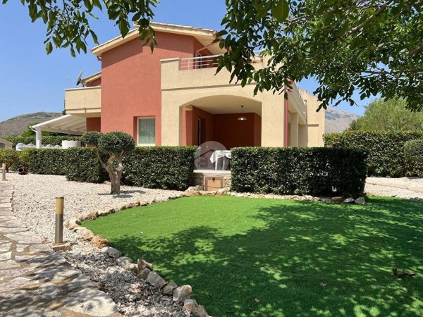 appartamento in vendita a Castellammare del Golfo