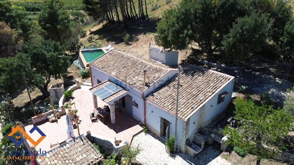 casa indipendente in vendita a Castellammare del Golfo