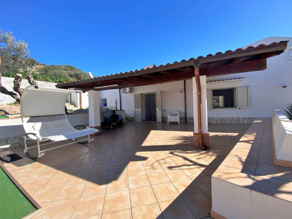 casa indipendente in vendita a Castellammare del Golfo