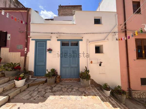 casa indipendente in vendita a Castellammare del Golfo