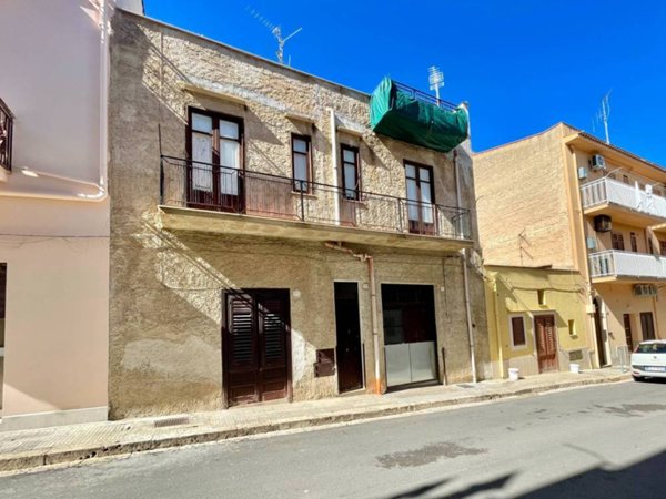 casa indipendente in vendita a Castellammare del Golfo