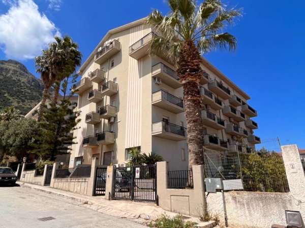 appartamento in vendita a Castellammare del Golfo