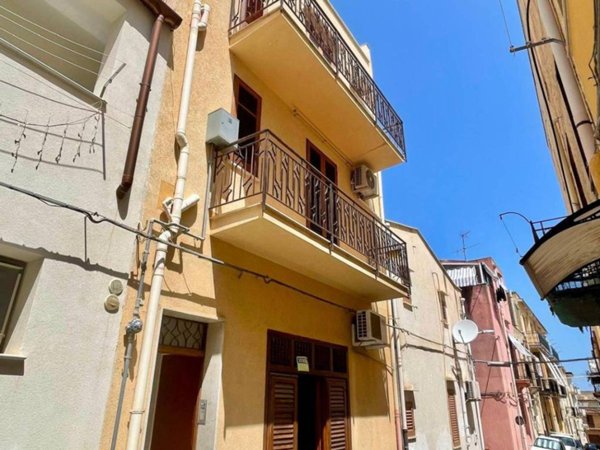casa indipendente in vendita a Castellammare del Golfo