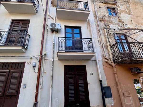 casa indipendente in vendita a Castellammare del Golfo