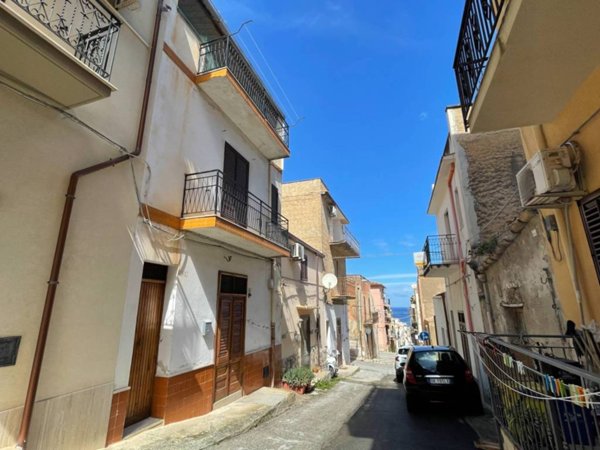 casa indipendente in vendita a Castellammare del Golfo