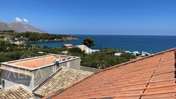casa indipendente in vendita a Castellammare del Golfo in zona Scopello