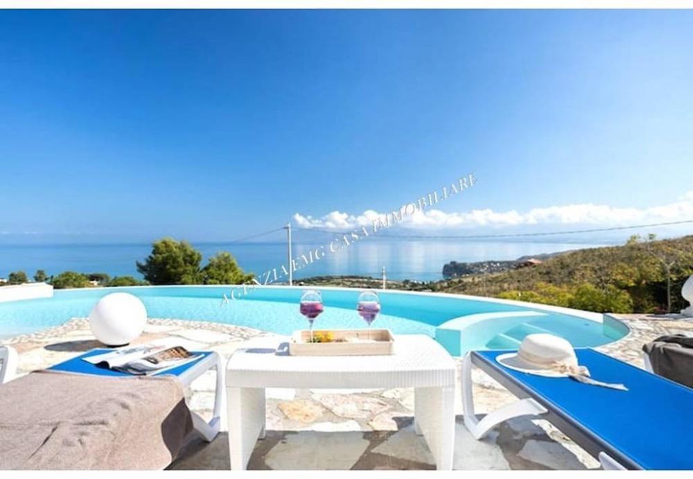 casa indipendente in vendita a Castellammare del Golfo in zona Scopello