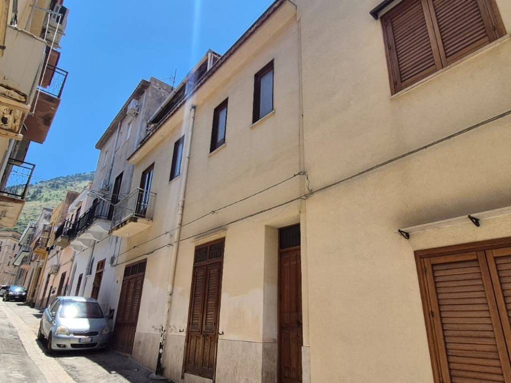 casa indipendente in vendita a Castellammare del Golfo