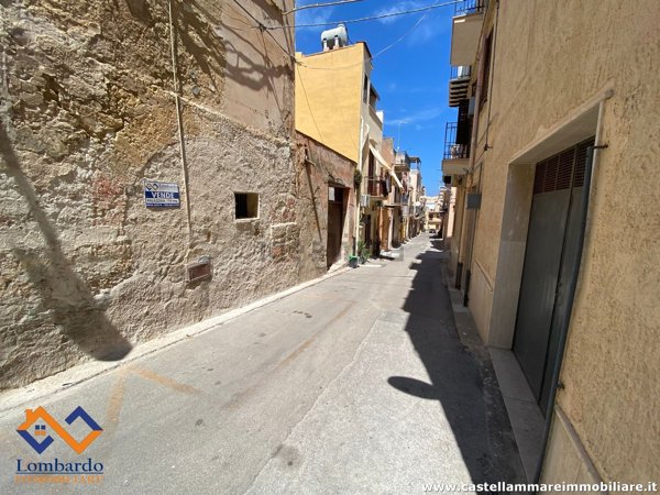 casa indipendente in vendita a Castellammare del Golfo
