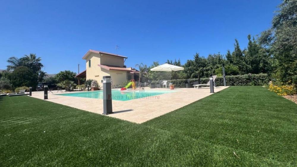 casa indipendente in vendita a Castellammare del Golfo in zona Scopello