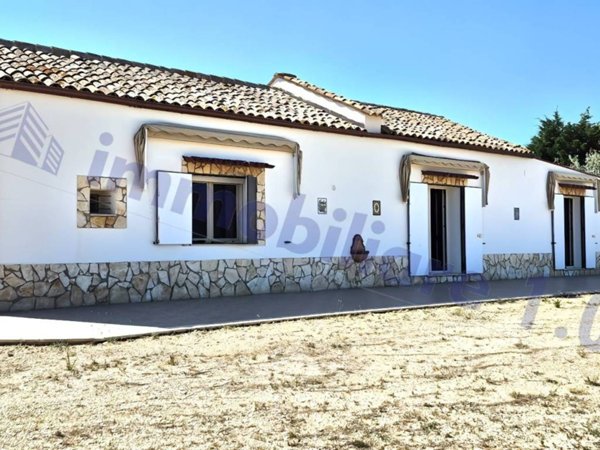 casa indipendente in vendita a Castellammare del Golfo