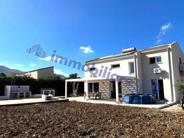 casa indipendente in vendita a Castellammare del Golfo