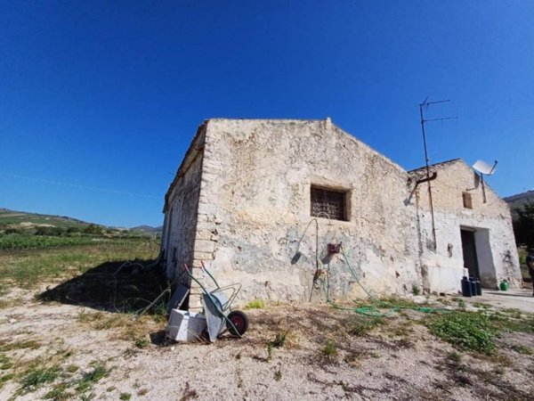 casa indipendente in vendita a Castellammare del Golfo