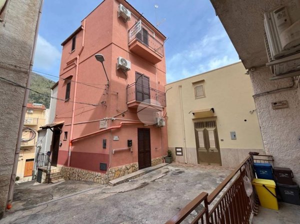appartamento in vendita a Castellammare del Golfo