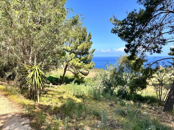 casa indipendente in vendita a Castellammare del Golfo in zona Scopello