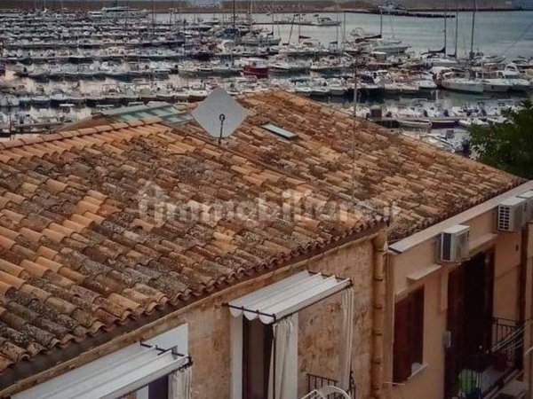casa semindipendente in vendita a Castellammare del Golfo