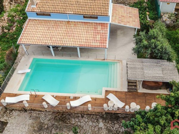 casa indipendente in vendita a Castellammare del Golfo