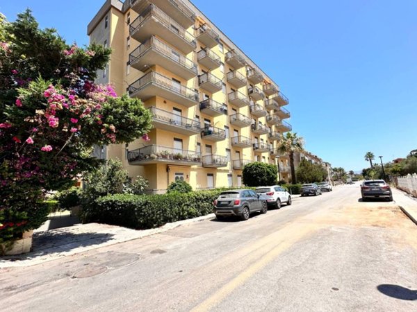appartamento in vendita a Castellammare del Golfo
