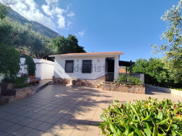 casa indipendente in vendita a Castellammare del Golfo