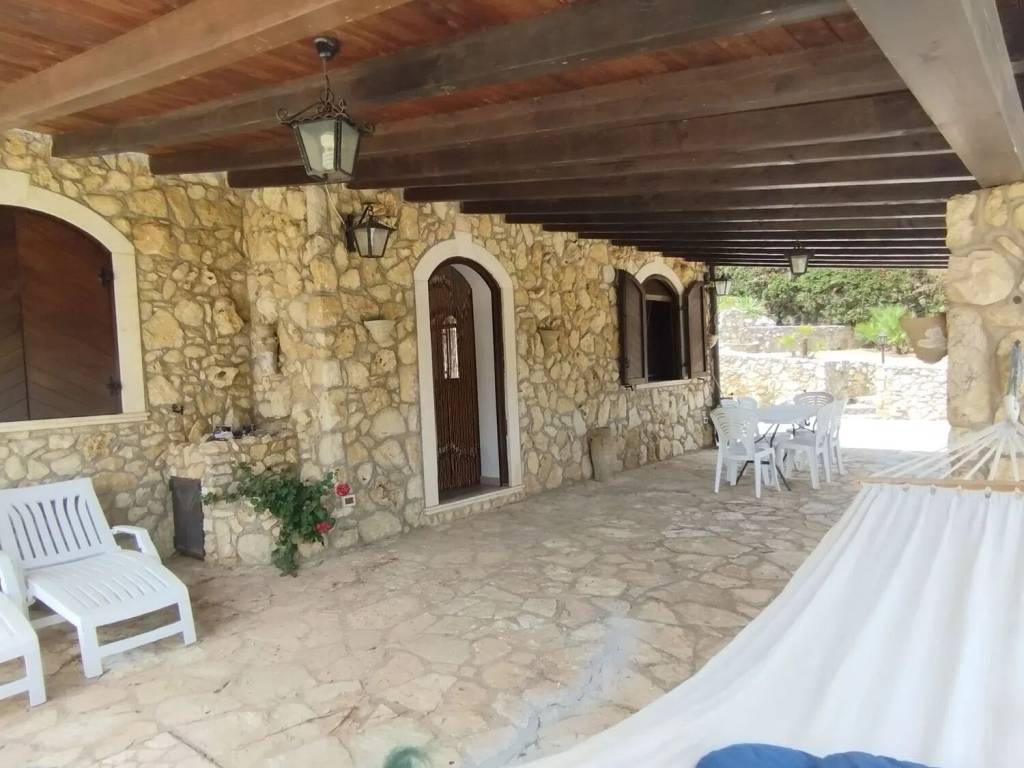 casa indipendente in vendita a Castellammare del Golfo in zona Scopello