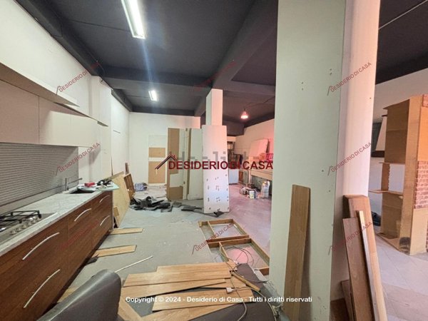 locale di sgombero in vendita a Castellammare del Golfo