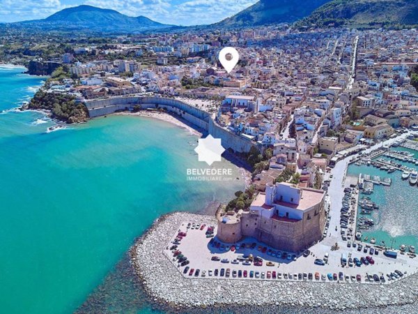 casa indipendente in vendita a Castellammare del Golfo