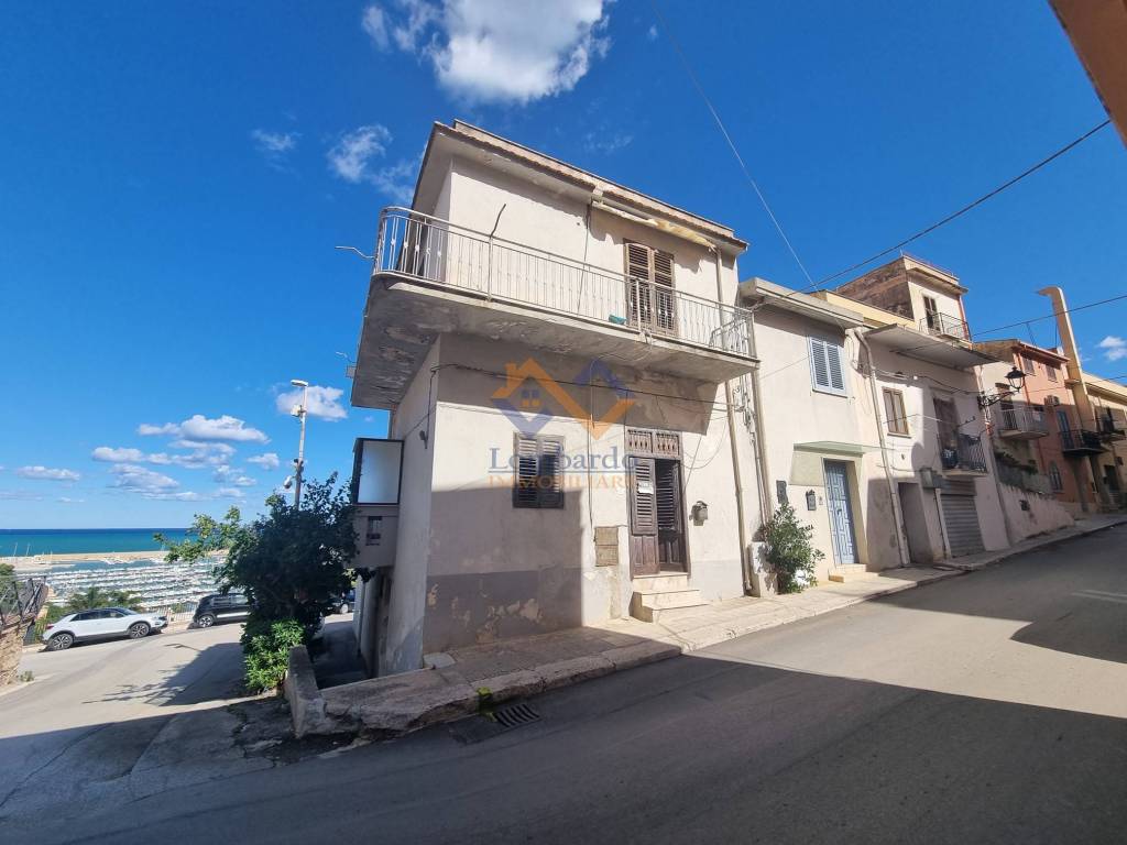 casa indipendente in vendita a Castellammare del Golfo