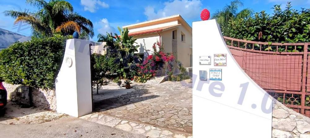 casa indipendente in vendita a Castellammare del Golfo in zona Scopello