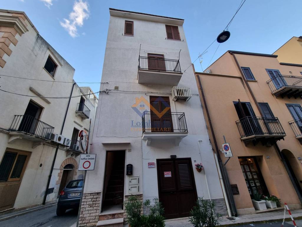casa indipendente in vendita a Castellammare del Golfo