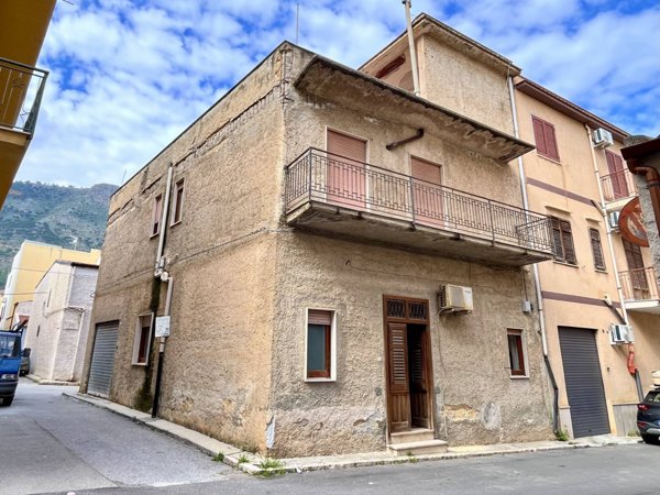 casa indipendente in vendita a Castellammare del Golfo