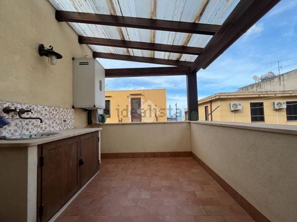 casa indipendente in vendita a Castellammare del Golfo