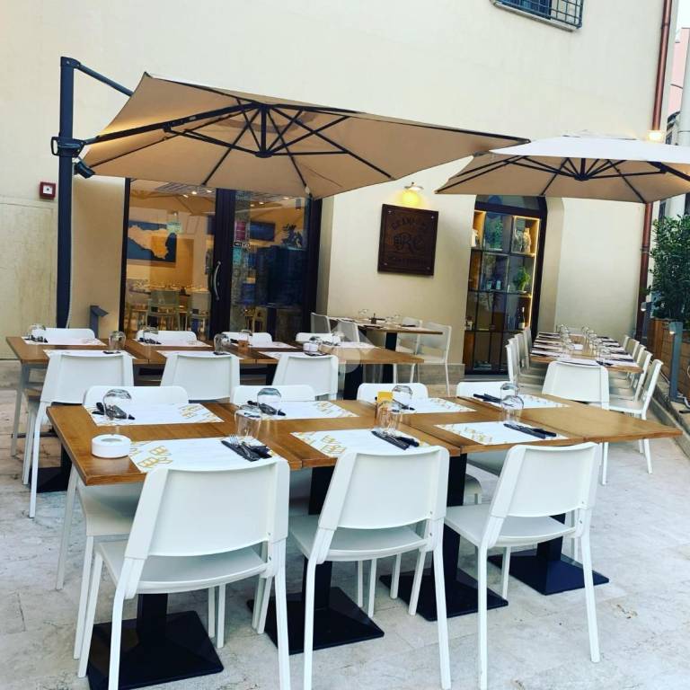 negozio in vendita a Castellammare del Golfo