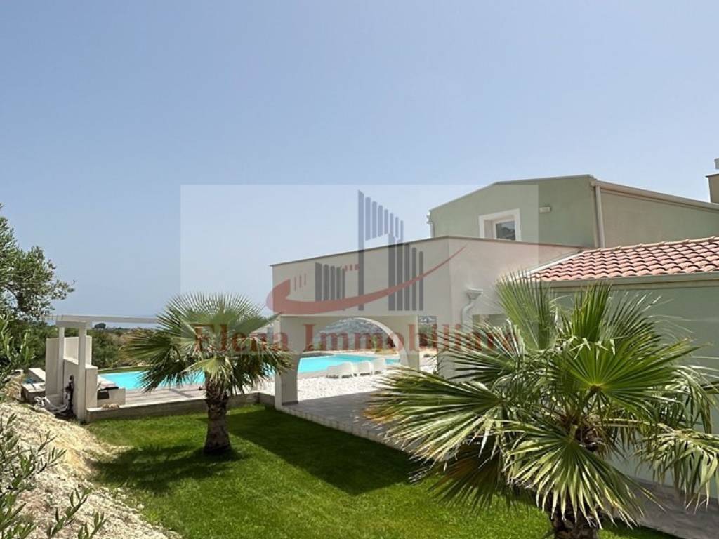 casa indipendente in vendita a Castellammare del Golfo