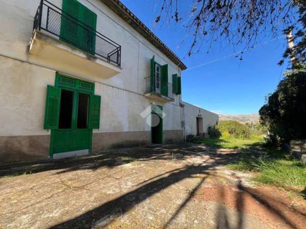 casa indipendente in vendita a Castellammare del Golfo