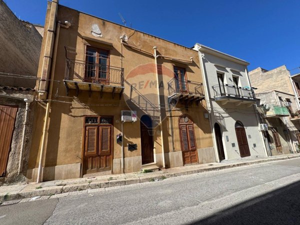 casa indipendente in vendita a Castellammare del Golfo