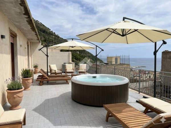 casa indipendente in vendita a Castellammare del Golfo