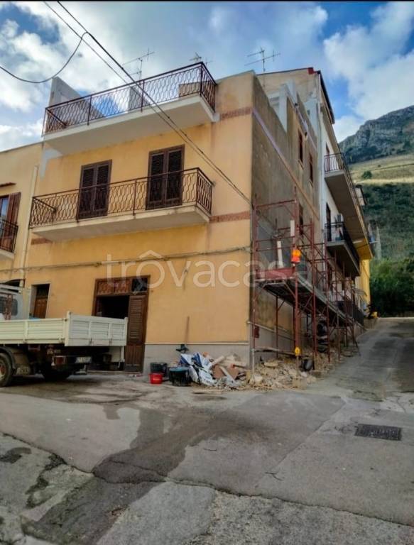 casa indipendente in vendita a Castellammare del Golfo