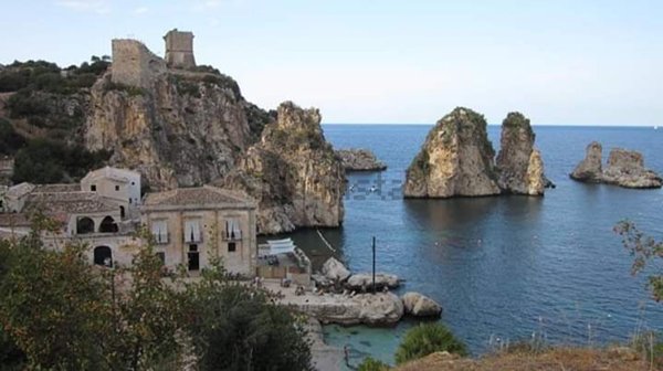 casa indipendente in vendita a Castellammare del Golfo in zona Scopello