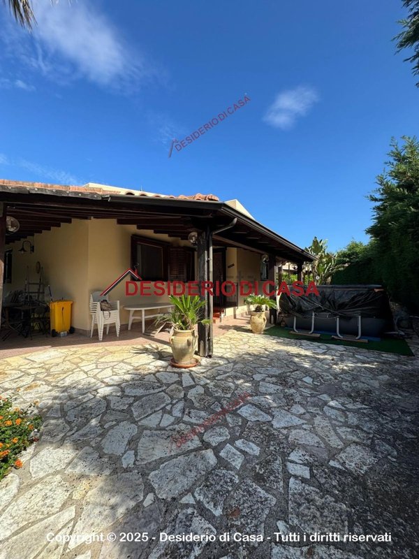 casa indipendente in vendita a Castellammare del Golfo