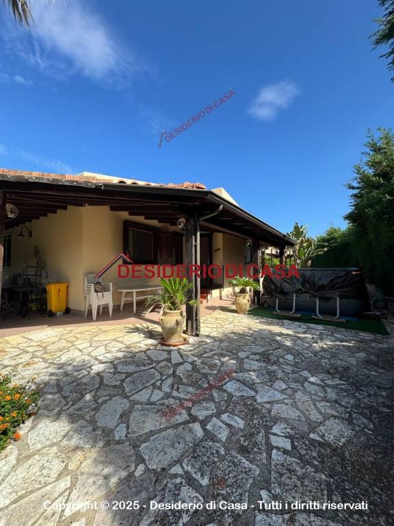 casa indipendente in vendita a Castellammare del Golfo
