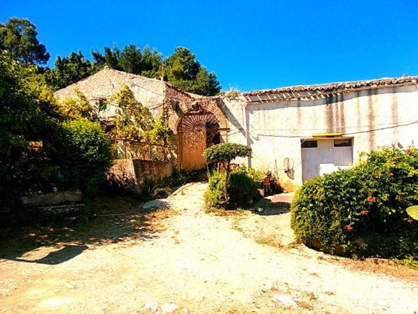 casa indipendente in vendita a Castellammare del Golfo in zona Scopello