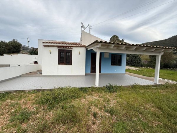 casa indipendente in vendita a Castellammare del Golfo
