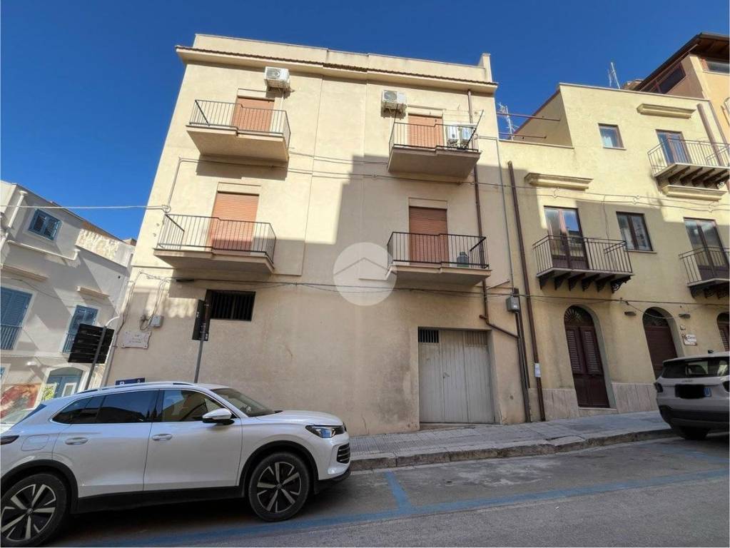 casa indipendente in vendita a Castellammare del Golfo