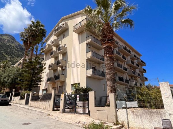appartamento in vendita a Castellammare del Golfo