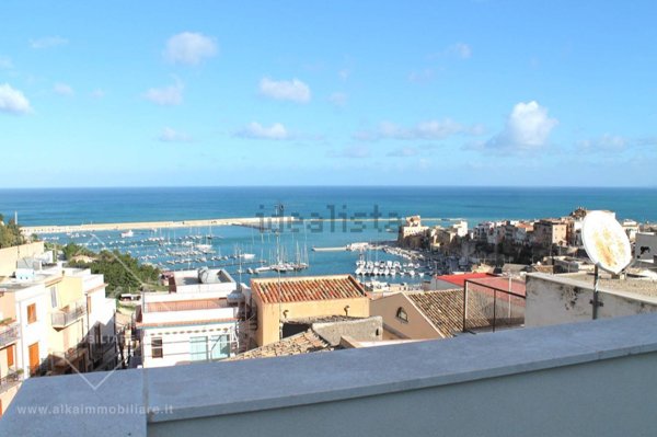 casa indipendente in vendita a Castellammare del Golfo